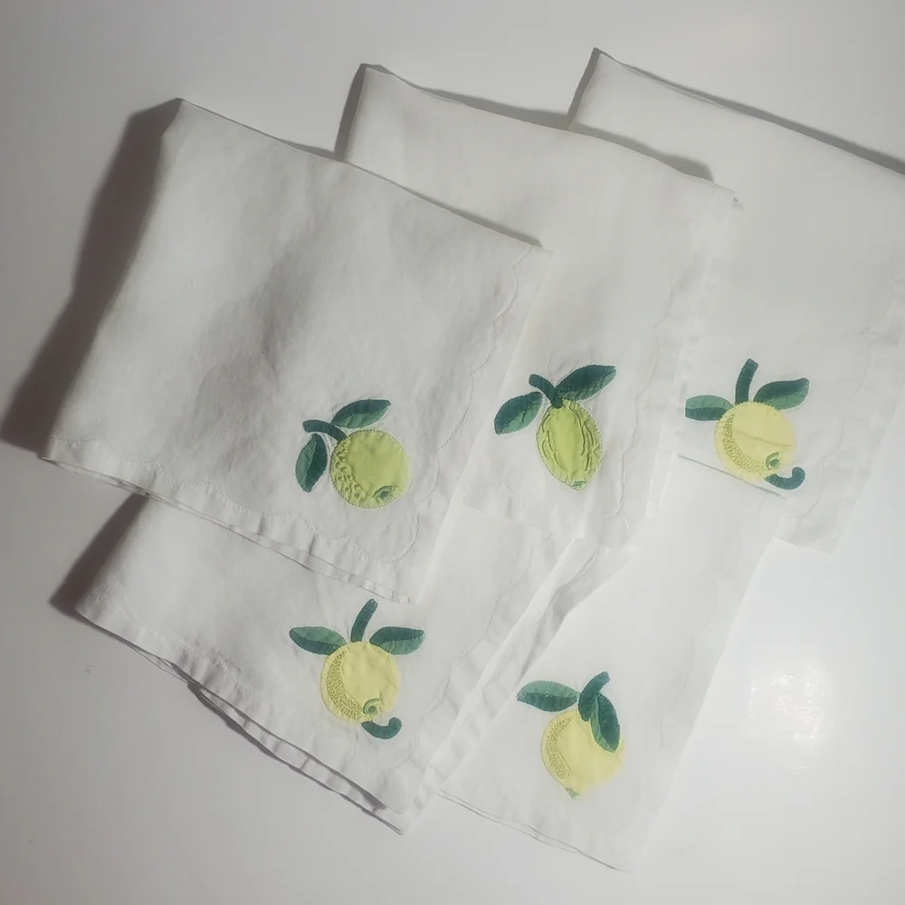 LOT of (11)  Vintage Embroidered Cocktail Napkins, Kitchen Towels & Tea Towels